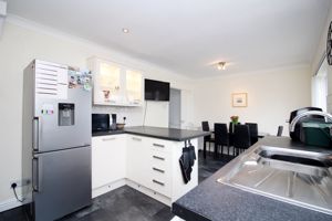 Kitchen/Diner- click for photo gallery